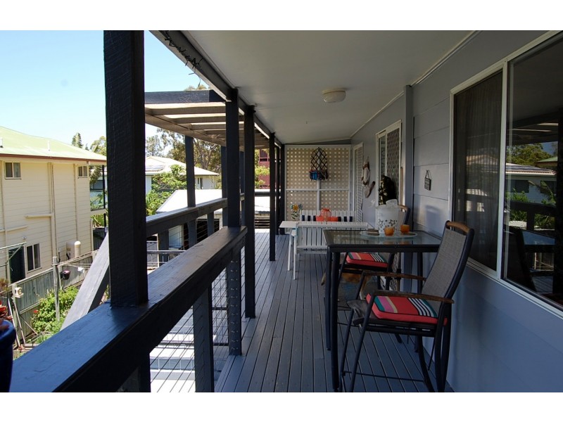 8 Mawarra St, Macleay Island QLD 4184