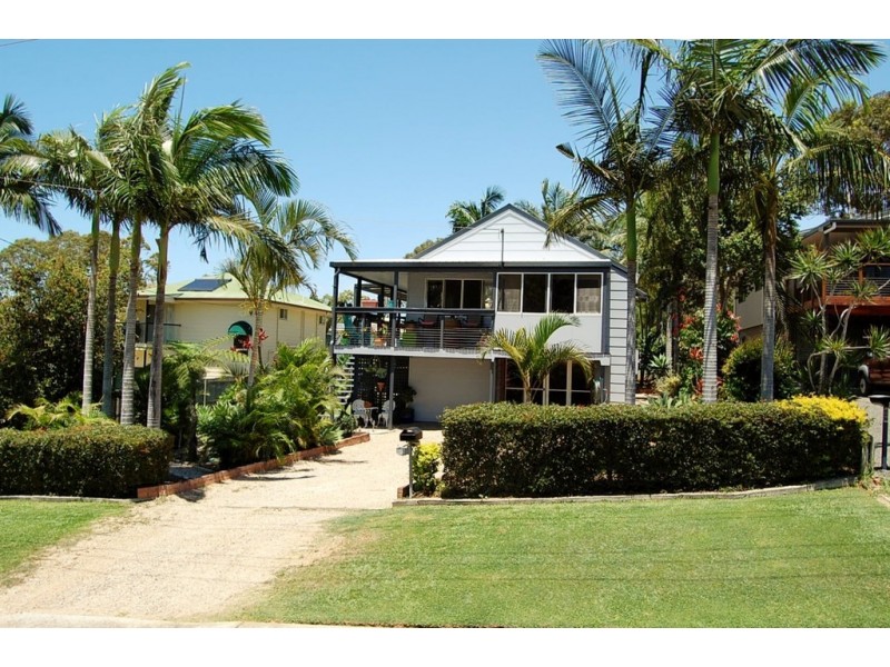 8 Mawarra St, Macleay Island QLD 4184