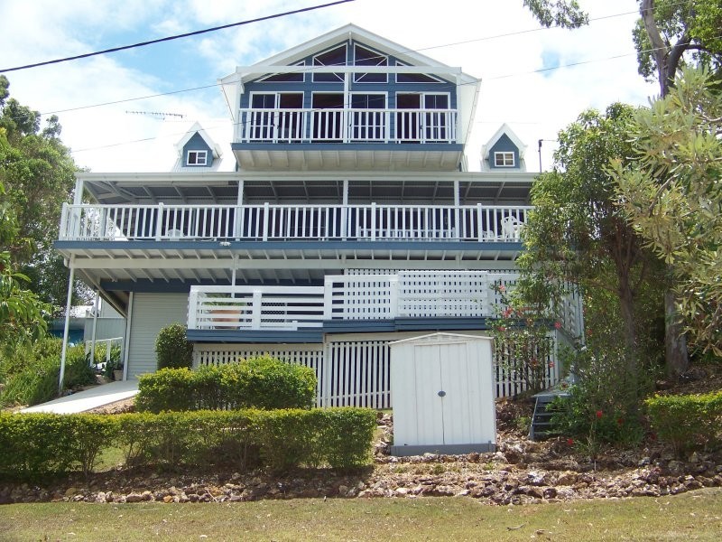 7 Golden Sands Bvd, Macleay Island QLD 4184
