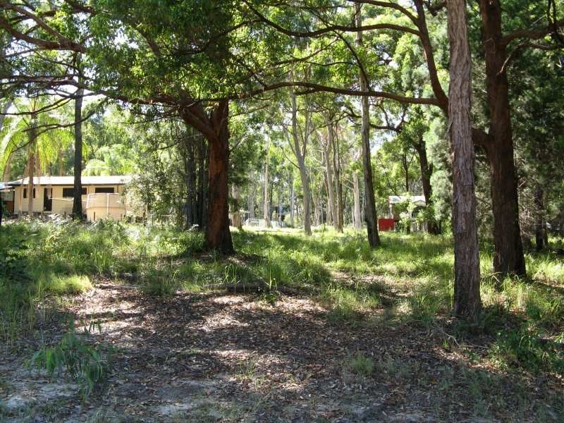 12 Piccaninny Street, Macleay Island QLD 4184