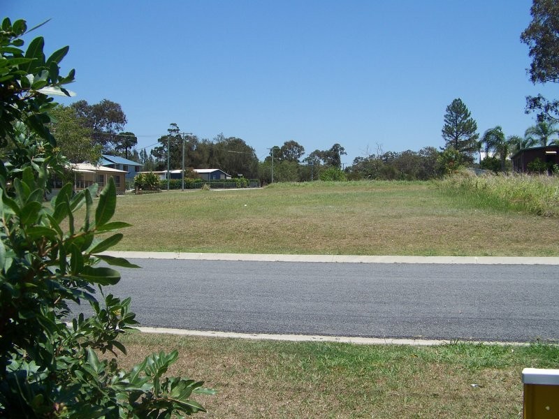 69 Camena Street, Macleay Island QLD 4184
