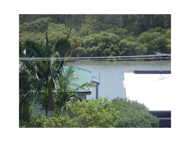 69 Camena Street, Macleay Island QLD 4184