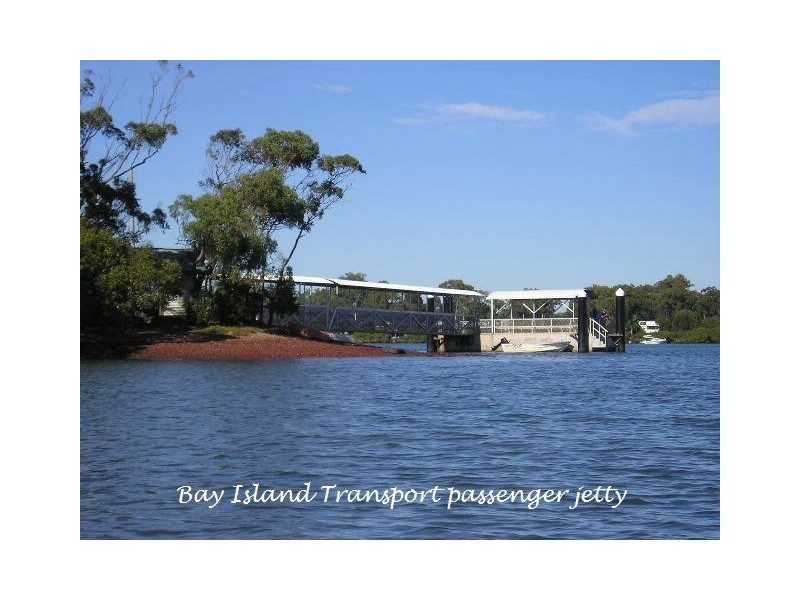 15 Michael av, Lamb Island QLD 4184