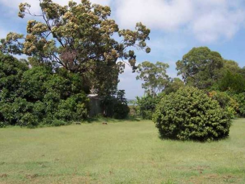 9 Alexander Street, Macleay Island QLD 4184