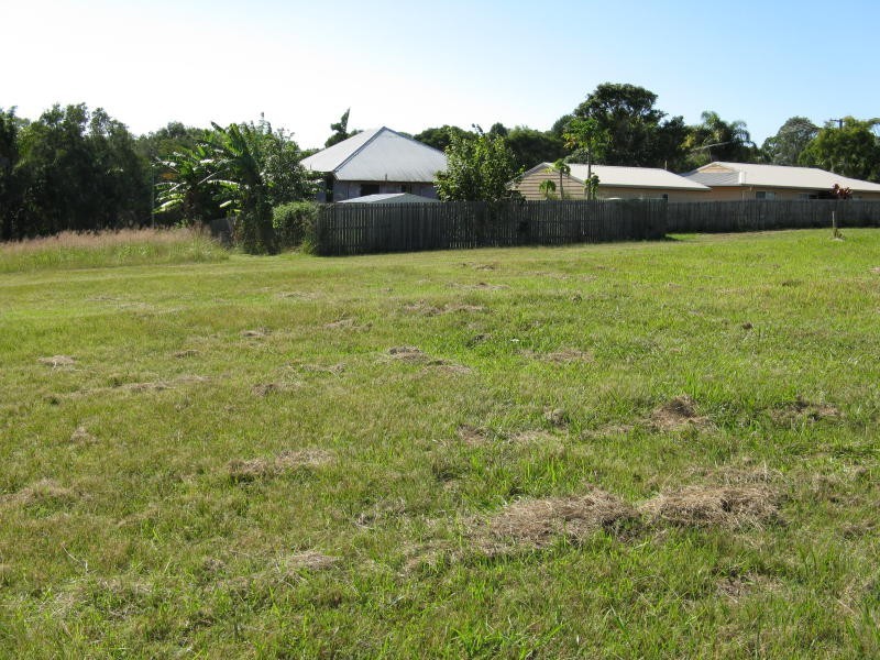 4 Almond Court, Lamb Island QLD 4184