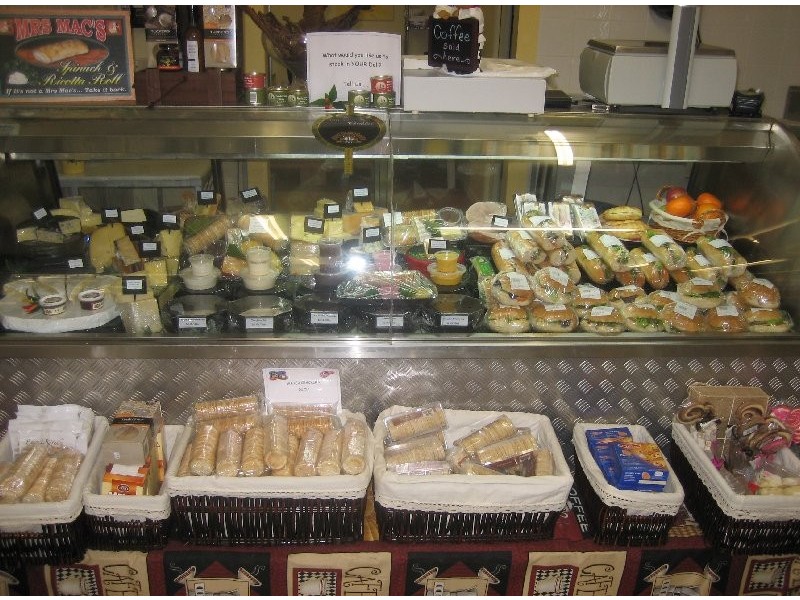 2/25 High Central Rd, Macleay Island QLD 4184