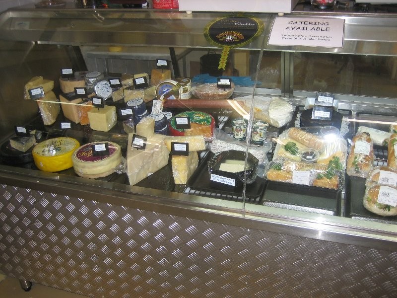 2/25 High Central Rd, Macleay Island QLD 4184