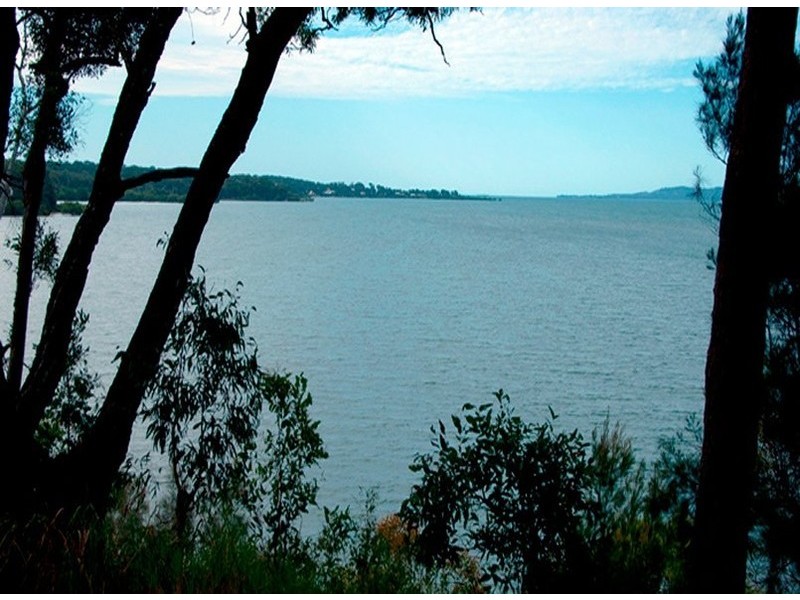 78 Timothy Street, Macleay Island QLD 4184