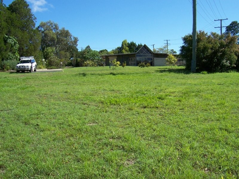 29 SCOTTS RD, Macleay Island QLD 4184