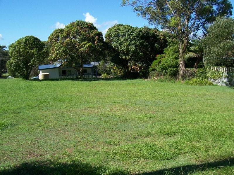 29 SCOTTS RD, Macleay Island QLD 4184
