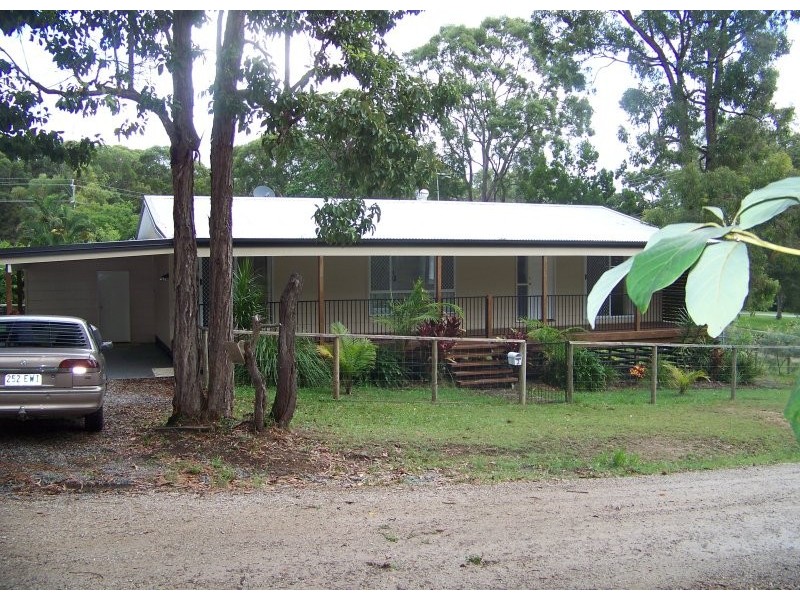2 Morwong Street, Macleay Island QLD 4184