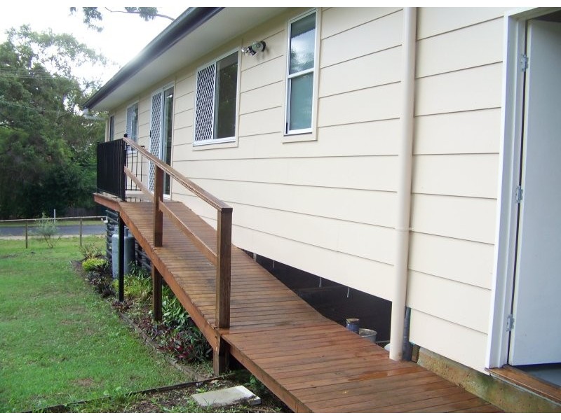 2 Morwong Street, Macleay Island QLD 4184