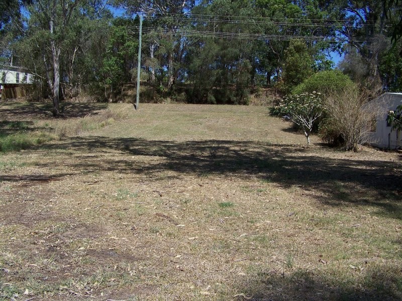 176 LUCAS DR, Lamb Island QLD 4184