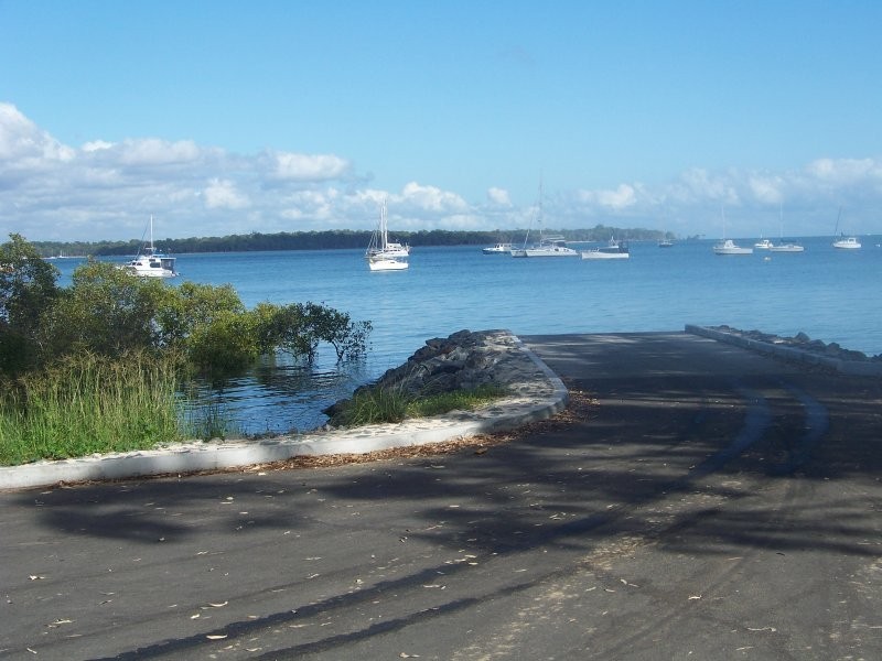 16 Dalpura Street, Macleay Island QLD 4184