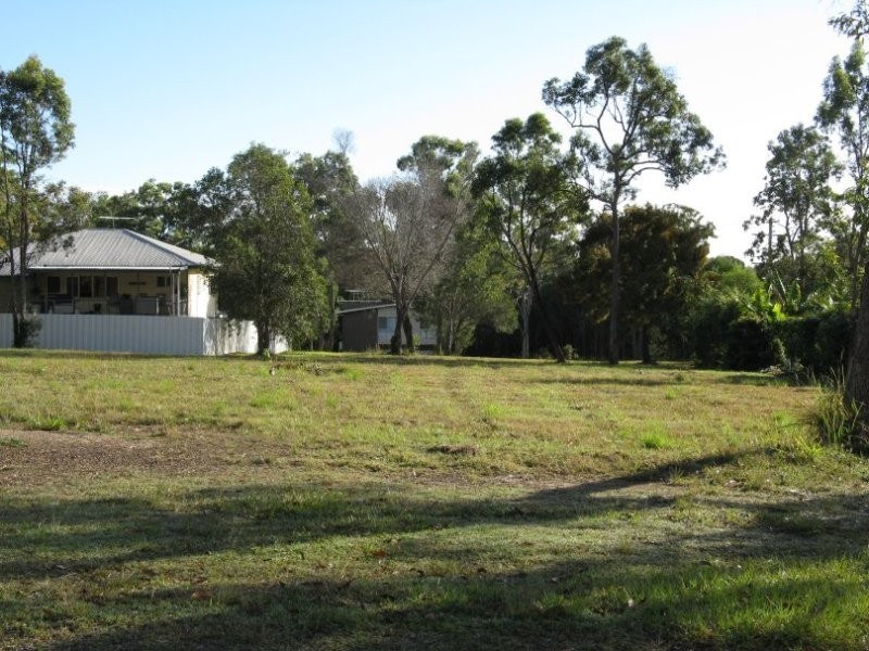 41 Scotts Road, Macleay Island QLD 4184