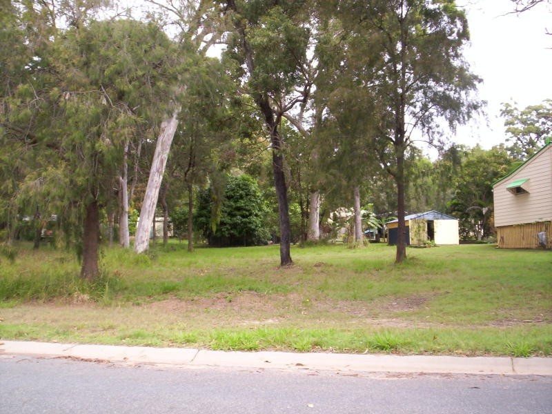 16 Wharf Street, Macleay Island QLD 4184