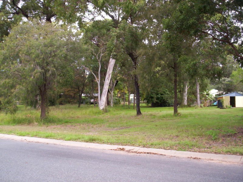 16 Wharf Street, Macleay Island QLD 4184