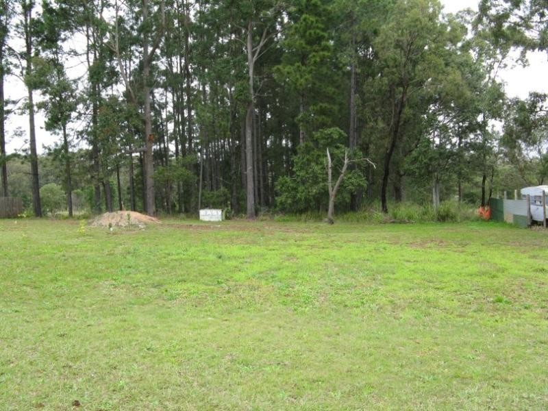 18 Cooee Crescent, Macleay Island QLD 4184