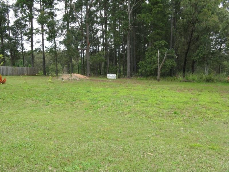 18 Cooee Crescent, Macleay Island QLD 4184