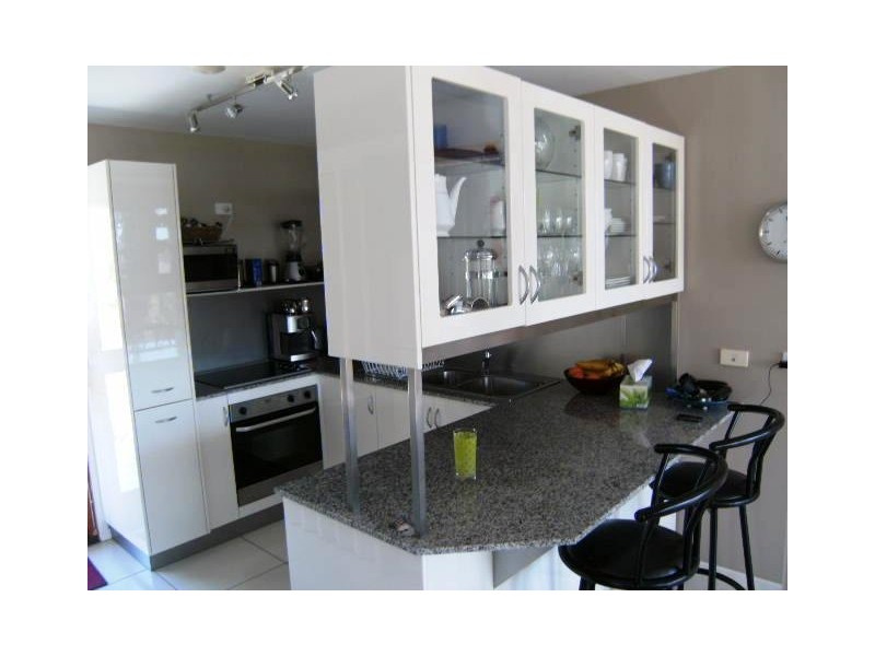 5 WAKE ST, Macleay Island QLD 4184