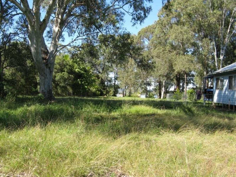 34 Crest Haven, Lamb Island QLD 4184