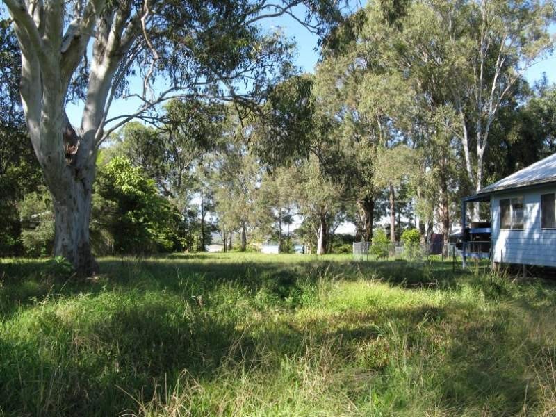 34 Crest Haven, Lamb Island QLD 4184