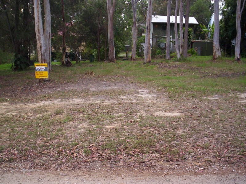 13 Tukkeri Street, Macleay Island QLD 4184