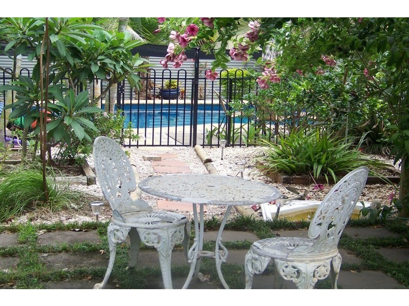 74 PERULPA DR, Lamb Island QLD 4184