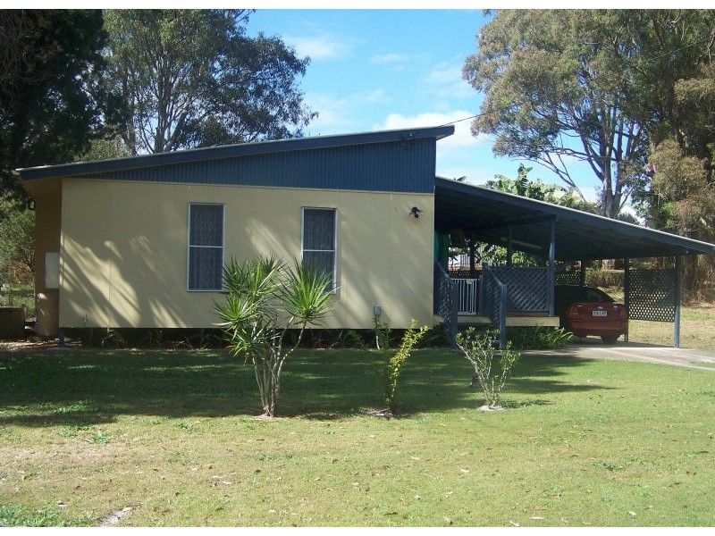 41 Charles Terrace, Macleay Island QLD 4184