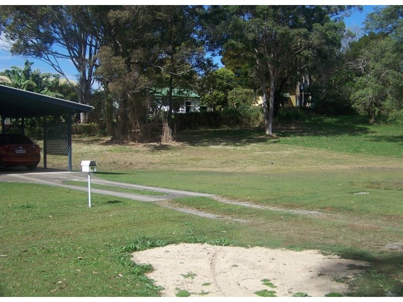 41 Charles Terrace, Macleay Island QLD 4184