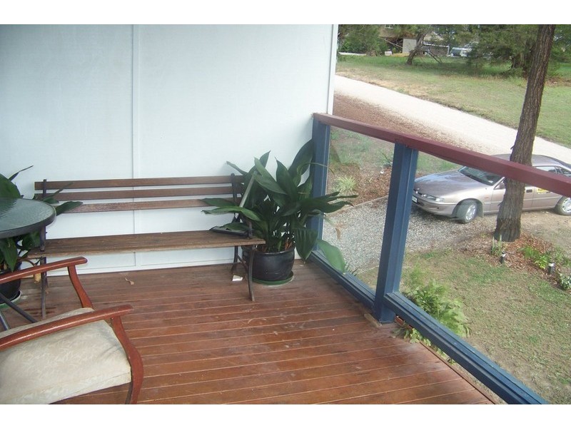 11 Jane St, Macleay Island QLD 4184