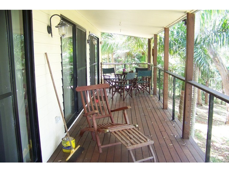 2 – 4 McBEAN Rd, Karragarra Island QLD 4184