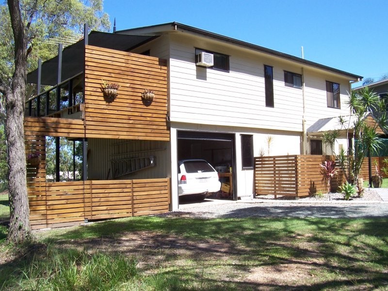 12 ILYA ST, Macleay Island QLD 4184