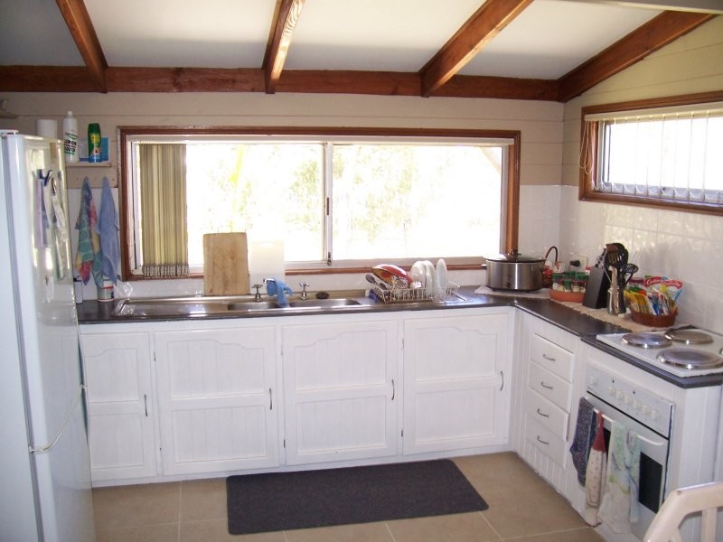 12 ILYA ST, Macleay Island QLD 4184