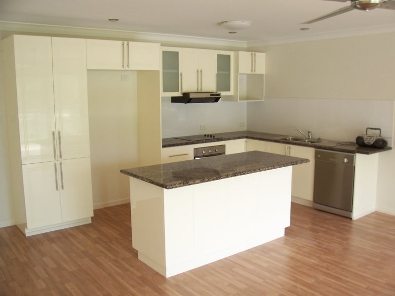 141 HIGH CENTRAL RD, Macleay Island QLD 4184