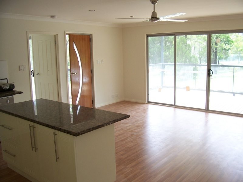 141 HIGH CENTRAL RD, Macleay Island QLD 4184