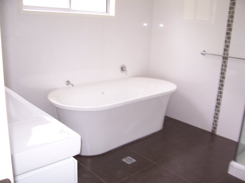 141 HIGH CENTRAL RD, Macleay Island QLD 4184