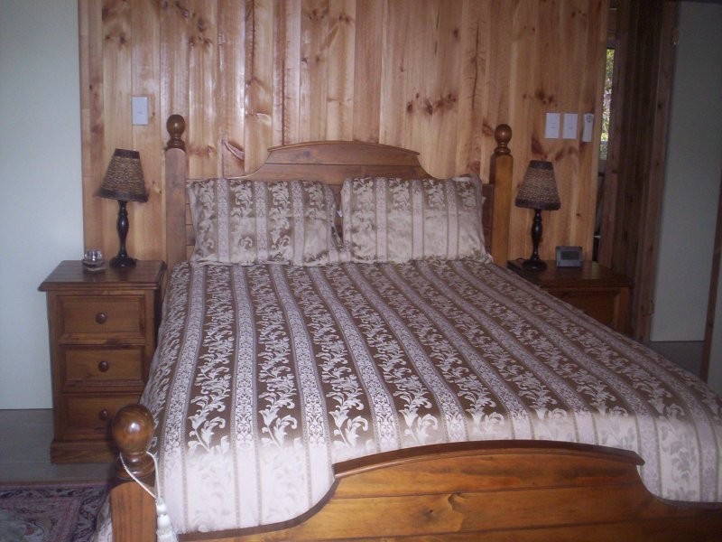 8 Ashton Street, Macleay Island QLD 4184