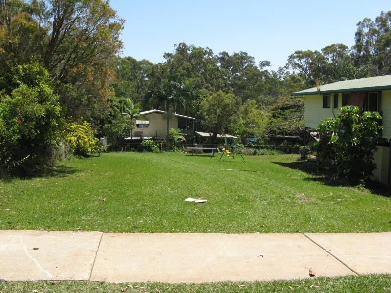 124 Lucas Drive, Lamb Island QLD 4184