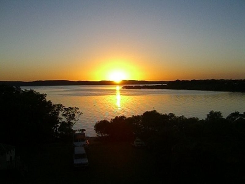 124 Lucas Drive, Lamb Island QLD 4184