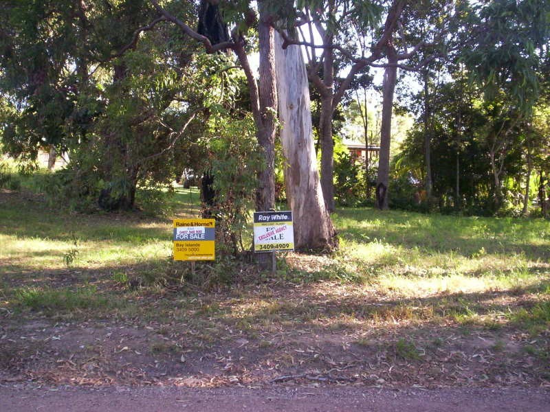 12 Beelong Street, Macleay Island QLD 4184