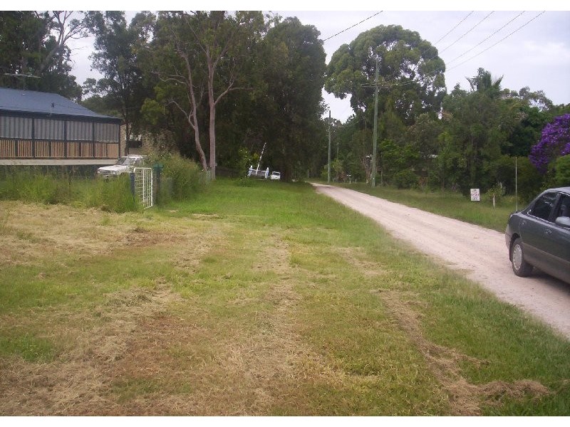 6 Alexander Street, Macleay Island QLD 4184