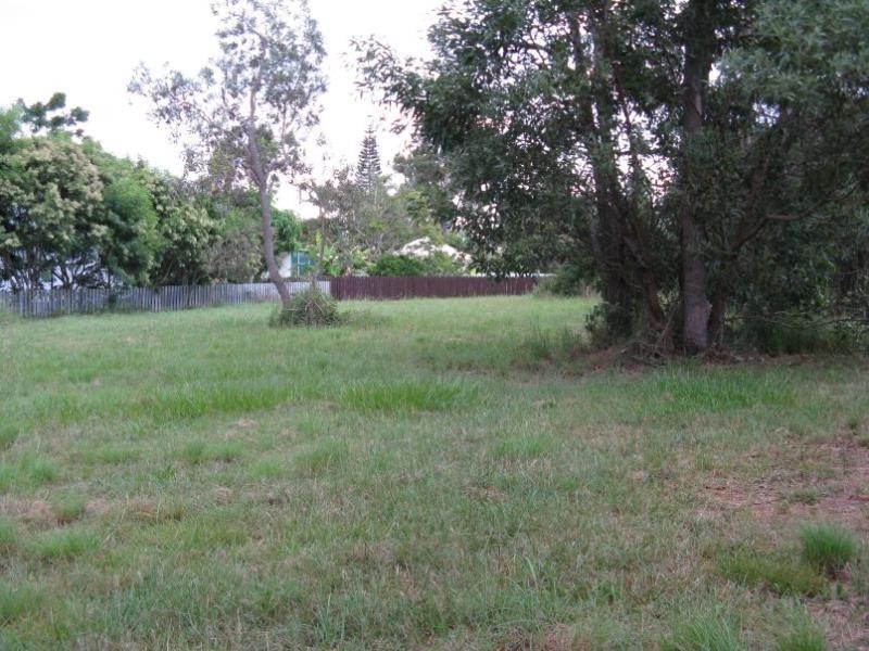 25 Michael Street, Macleay Island QLD 4184
