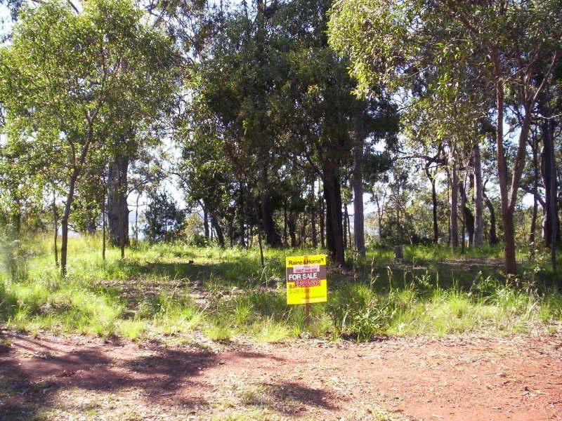 19 Blue Bay Crescent, Macleay Island QLD 4184