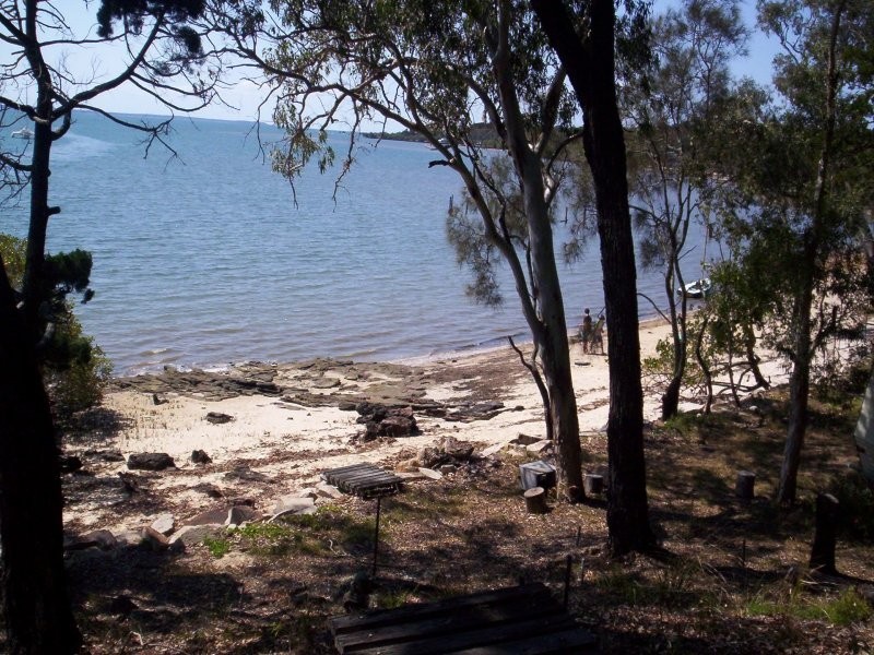 8 Natone Terrace, Macleay Island QLD 4184