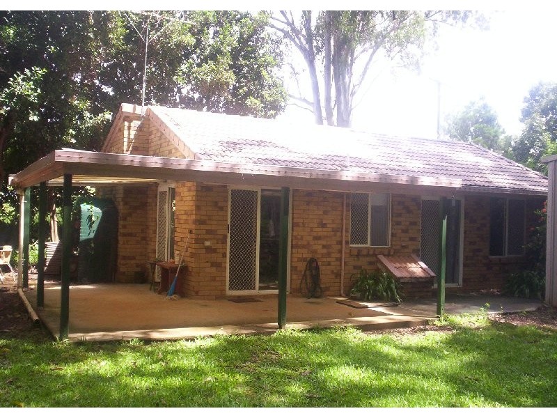 32 MEL ST, Macleay Island QLD 4184