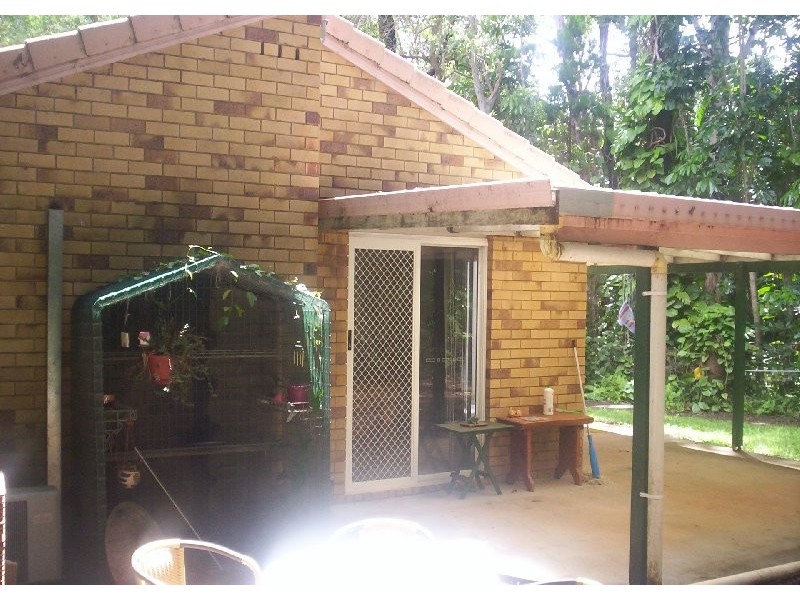 32 MEL ST, Macleay Island QLD 4184