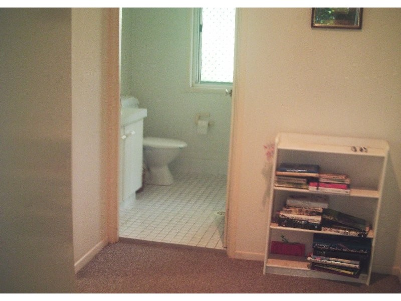 32 MEL ST, Macleay Island QLD 4184