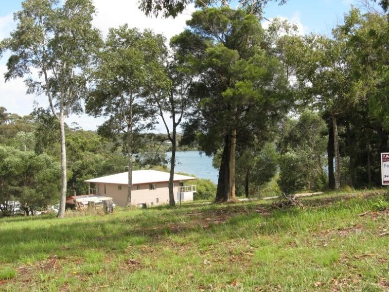 35 Timothy Street, Macleay Island QLD 4184