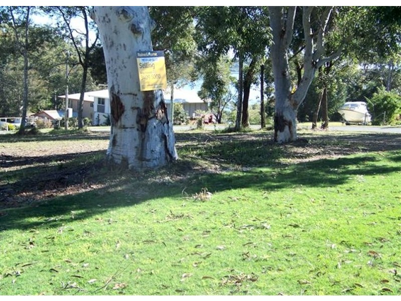 35 Timothy Street, Macleay Island QLD 4184